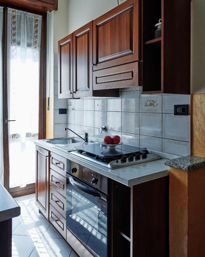 Terrazza Di Alfieri - Alloggio Con Terrazza Privata Nel Centro Di Asti Exteriör bild